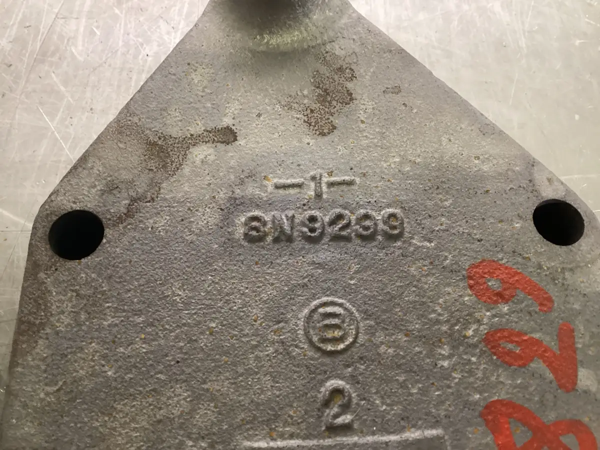 CATERPILLAR VENTILATORHALTERUNG 8N9299 GEBRAUCHT – Bild 2