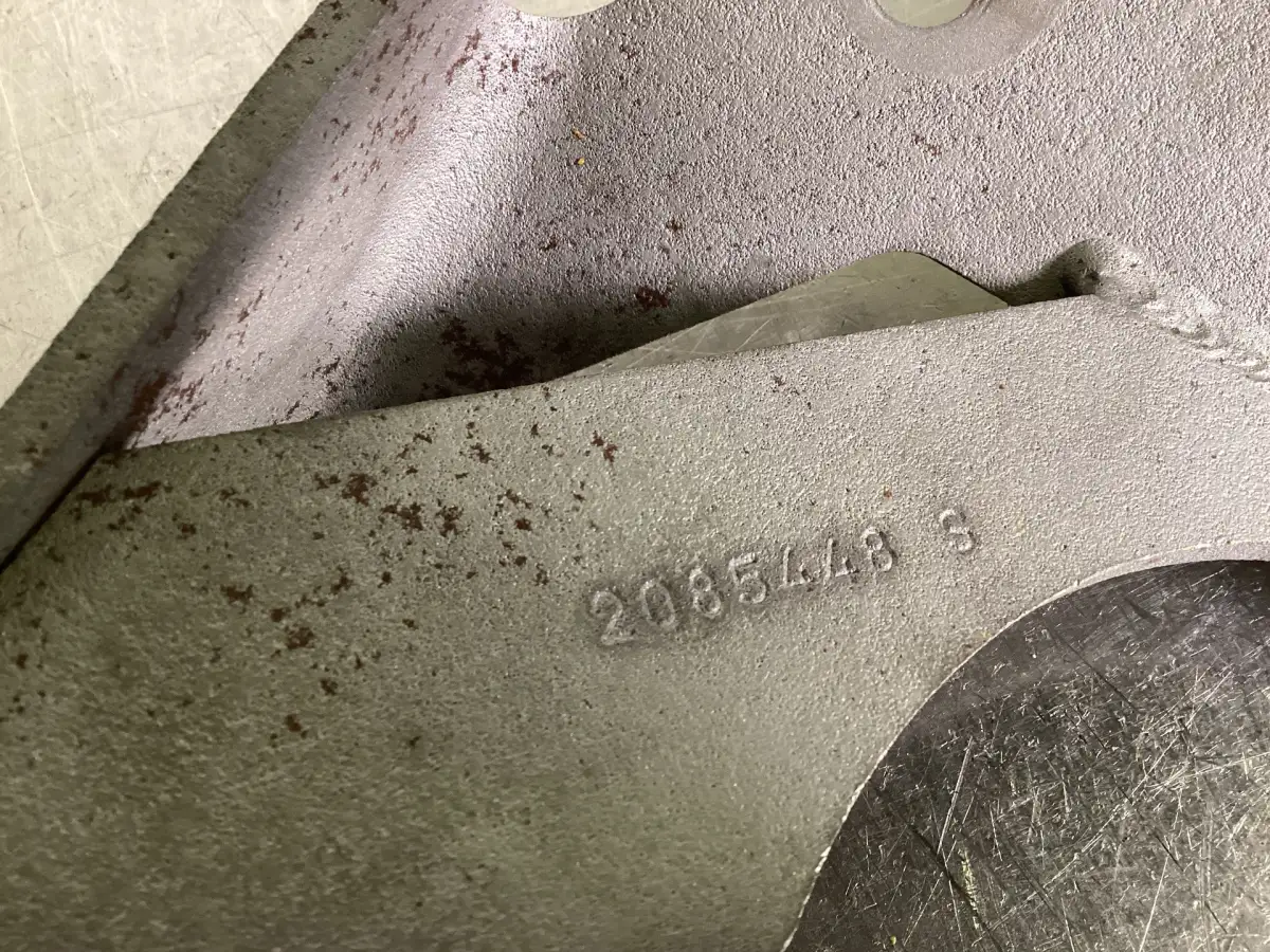 CATERPILLAR EXHAUST SUPPORT 2085448 USED - Picture 2
