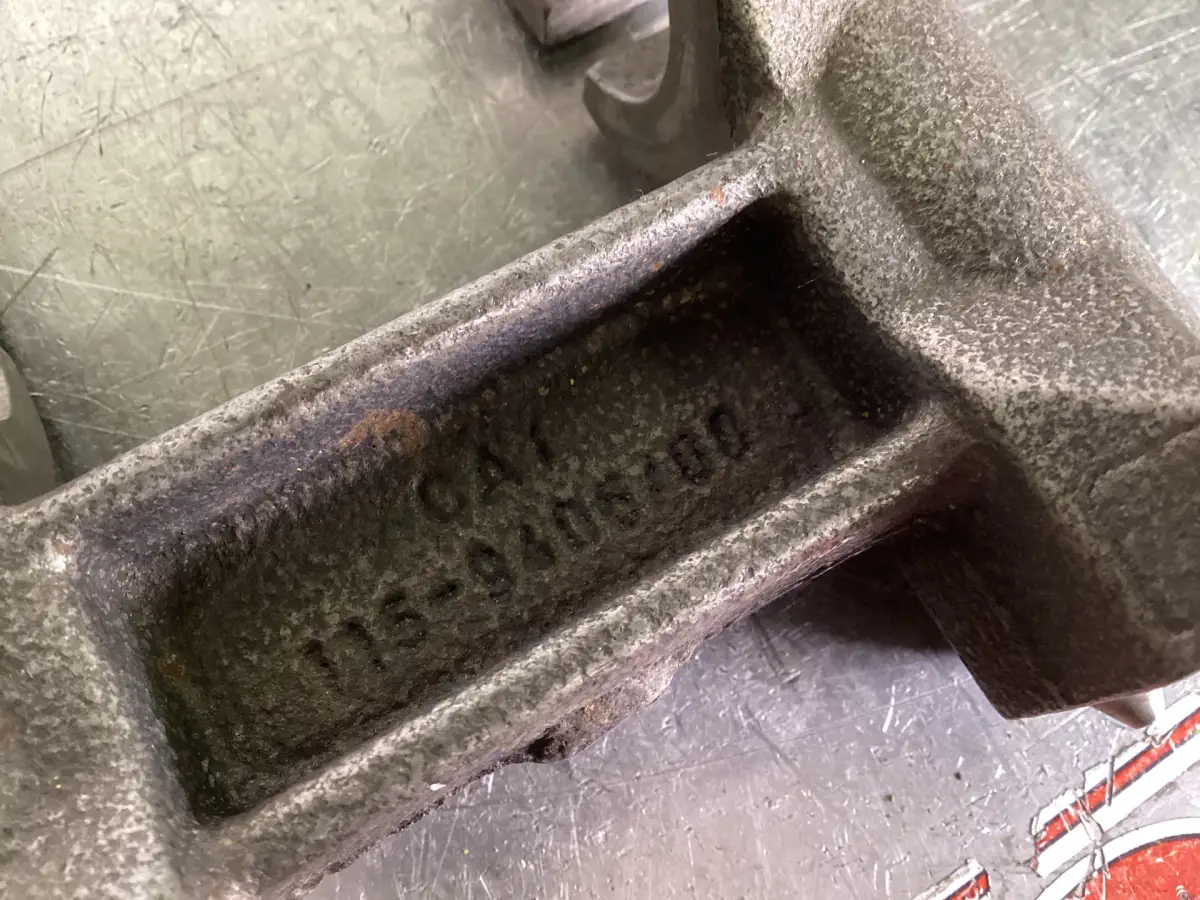 CATERPILLAR NEIGUNGSZYLINDERBLOCK 1159405 GEBRAUCHT – Bild 2