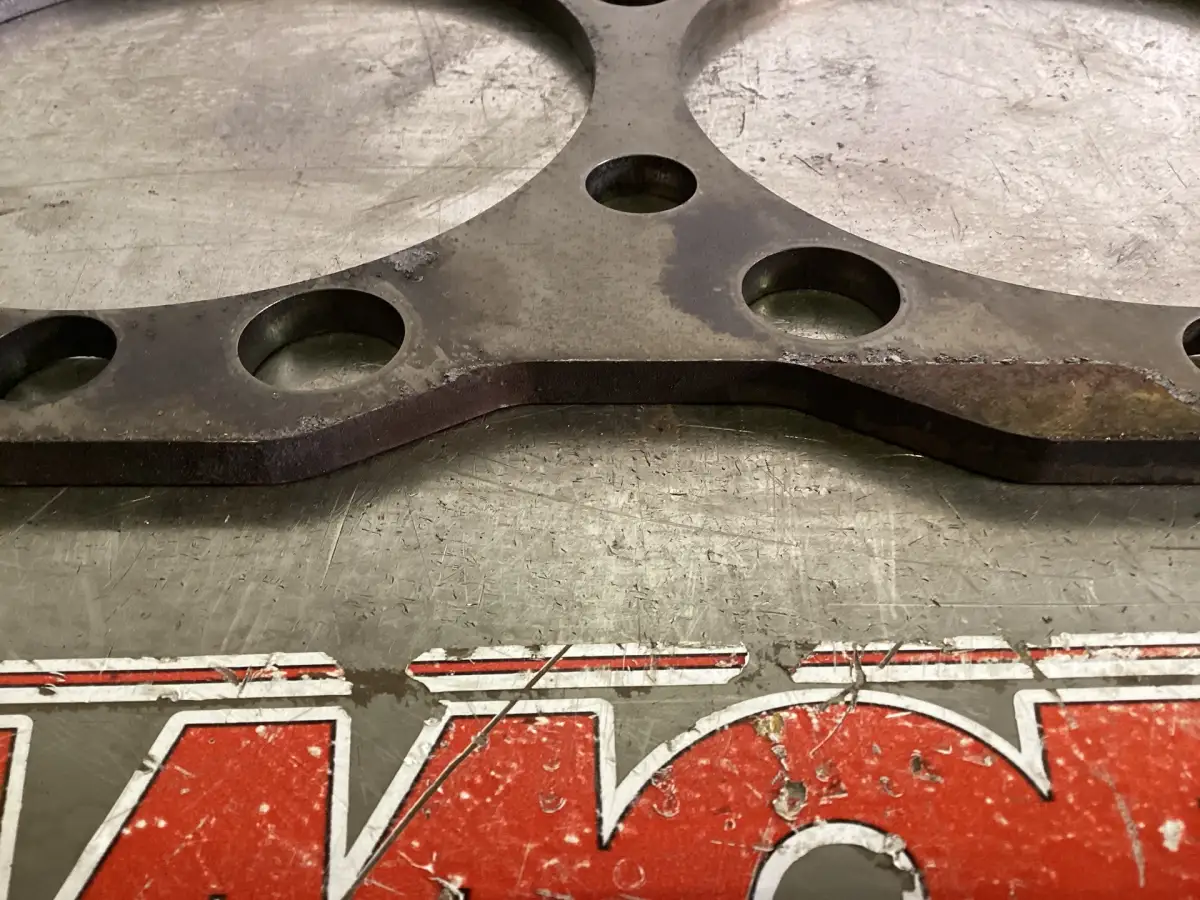 CATERPILLAR CYLINDER HEAD SPACER PLATE 2253100 USED - Picture 3