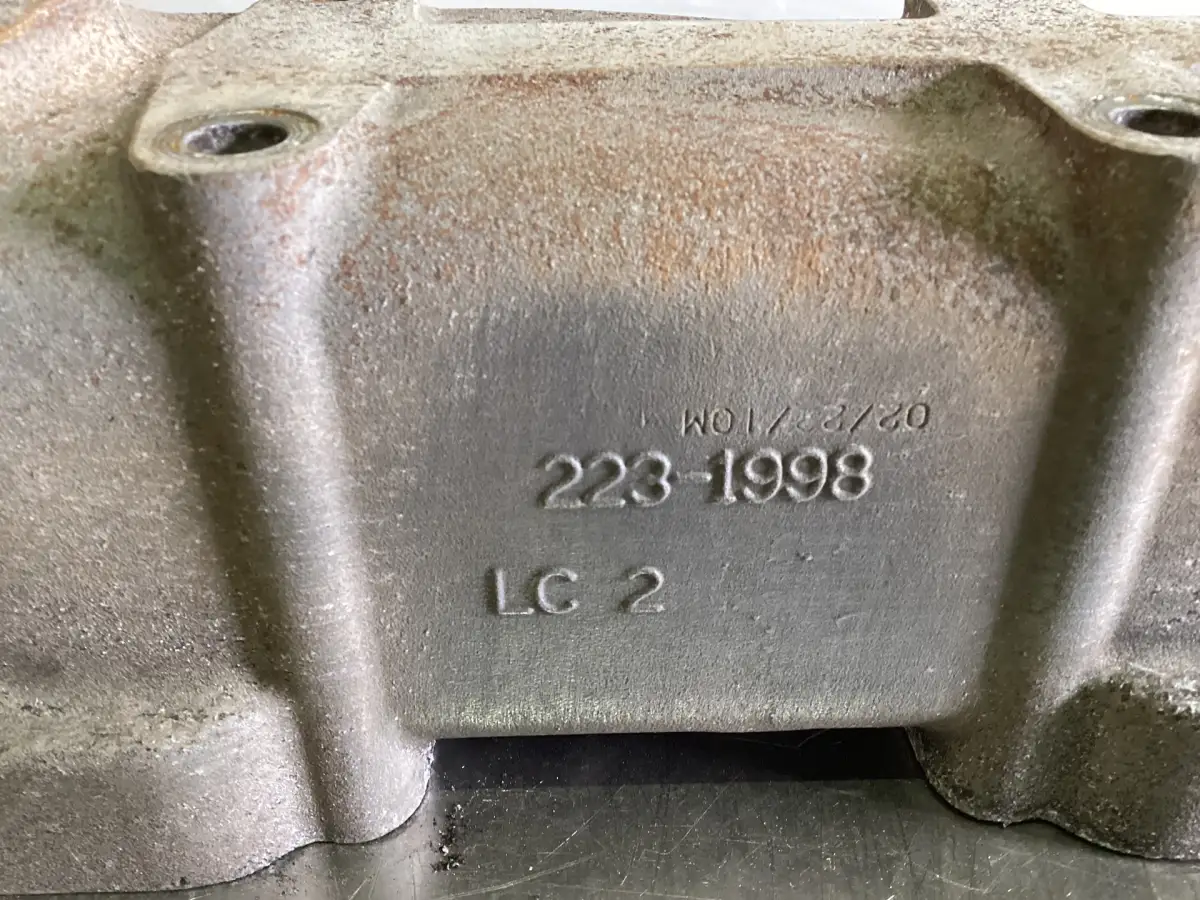 COLLECTEUR D'ADMISSION CATERPILLAR 2231998 D'OCCASION - Image 2