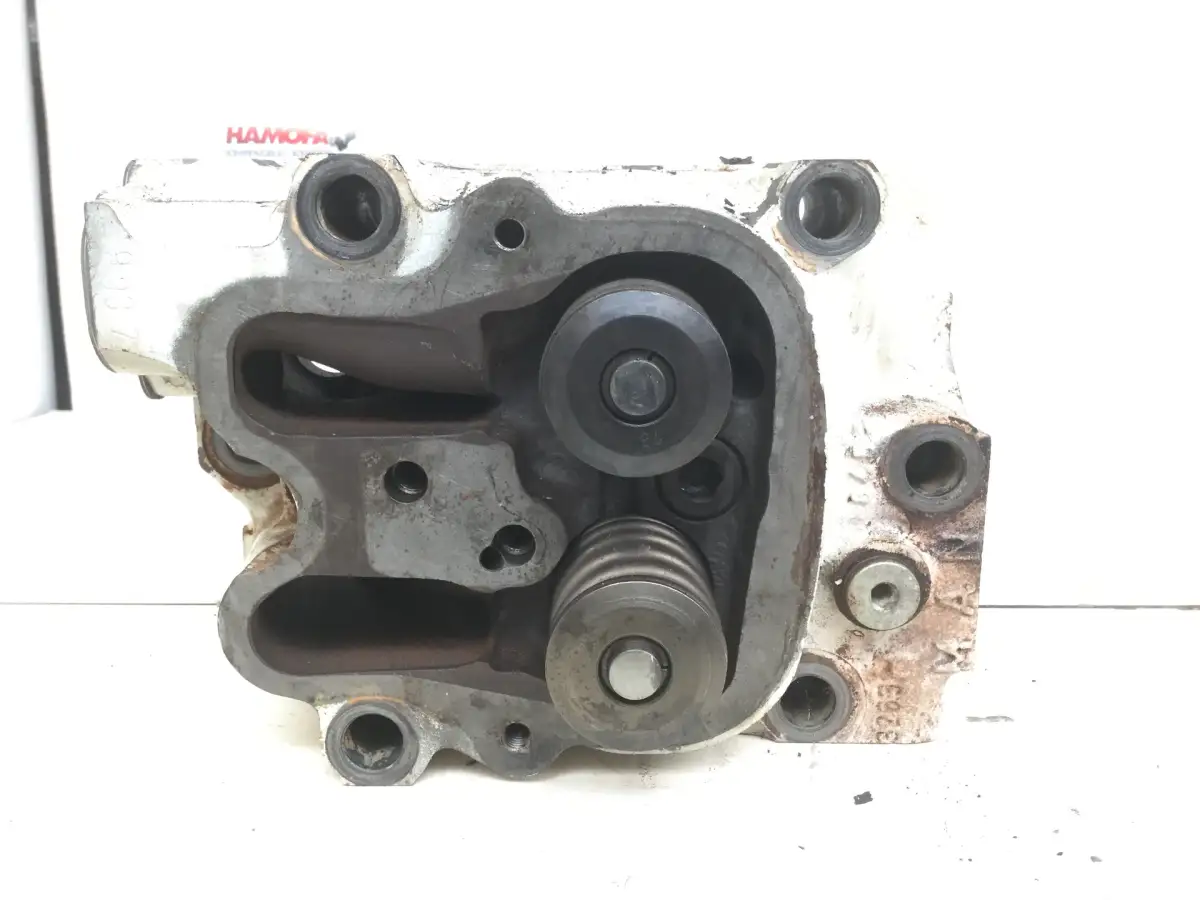MAN CYLINDER HEAD 51031009685 USED - Picture 5