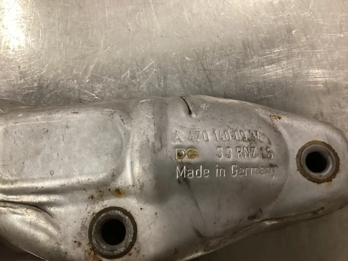 MERCEDES HITTESCHILD EXHAUST MANIFOLD A4701400934 USED - Picture 2