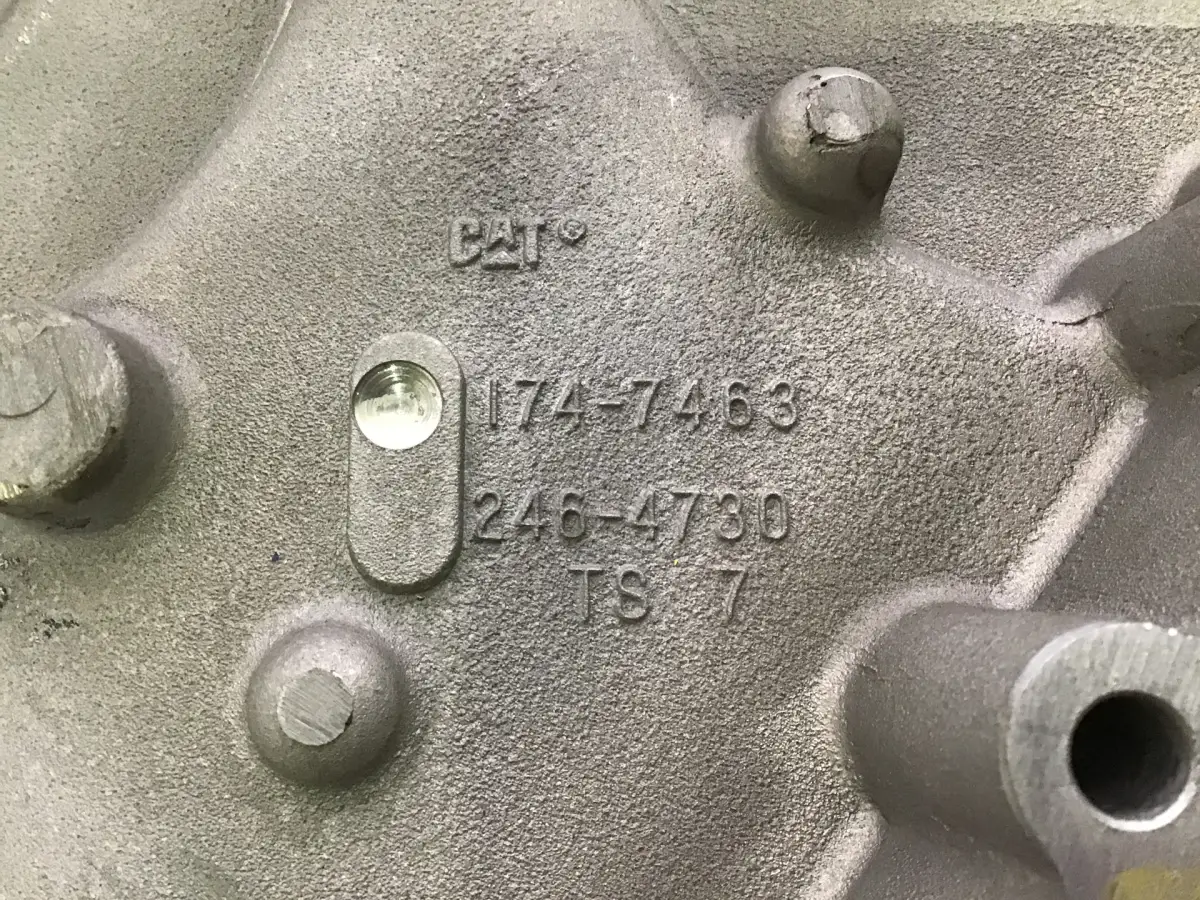 CATERPILLAR TIMING HOUSING 1747463 USED - Picture 2