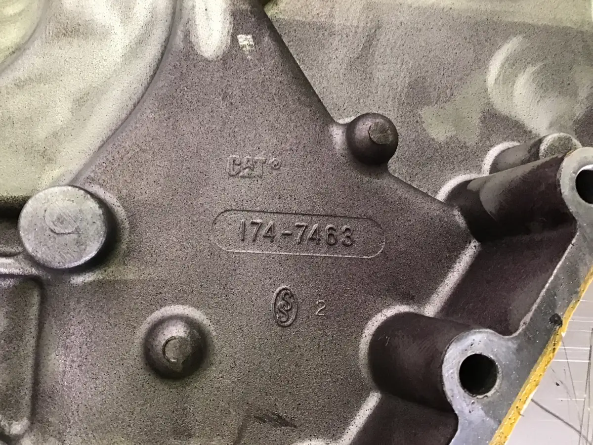 CATERPILLAR TIMING HOUSING 1747463 USED - Picture 2