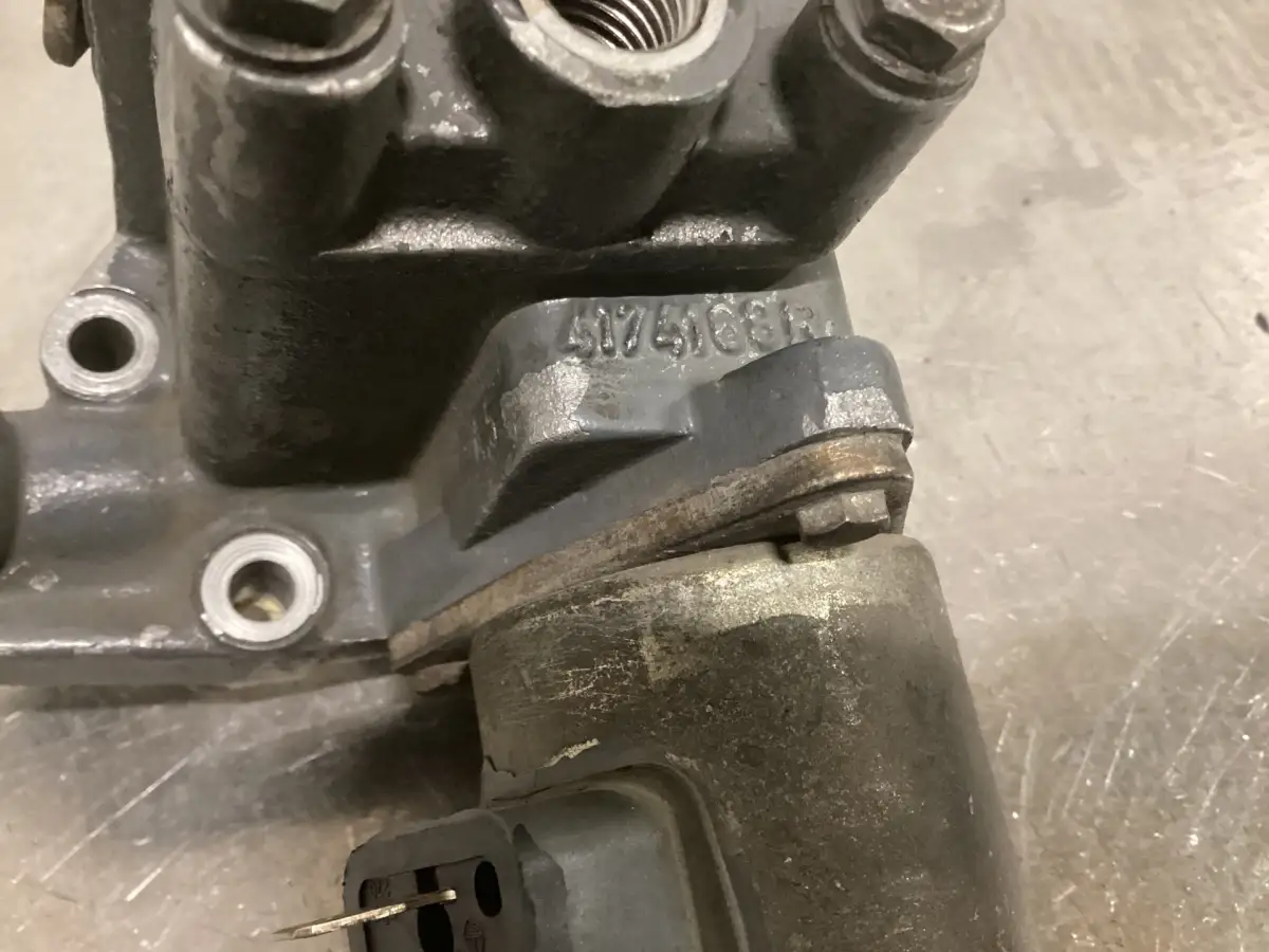 DEUTZ 0417 4168 USADO - Imagen 2