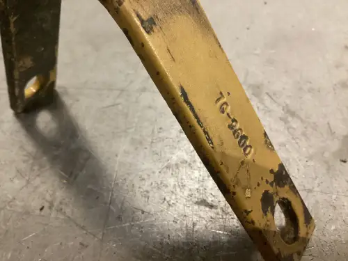 CATERPILLAR BRACKET 7C9600 USED - Thumb image 2