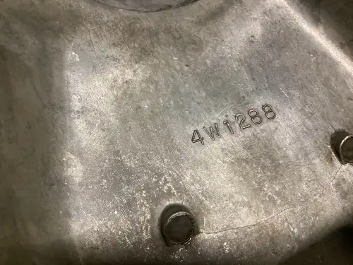 CATERPILLAR ROCKER COVER 1552572 USED - Thumb image 2