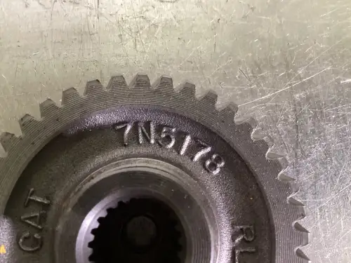 ENGRANAJE HEELICOIDAL CATERPILLAR 7N5178 USADO - Imagen miniatura 2