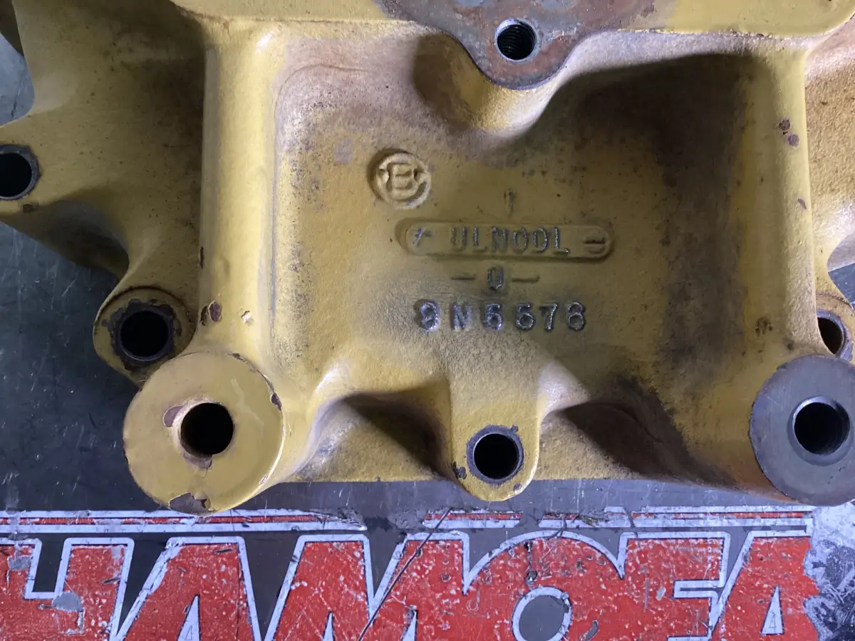CATERPILLAR DISTRIBUTION COVER 9N5576 USED - Picture 2