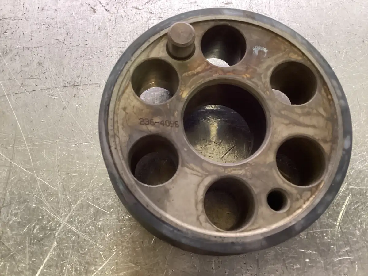 ADAPTATEUR CATERPILLAR 2364136 D'OCCASION - Image 2