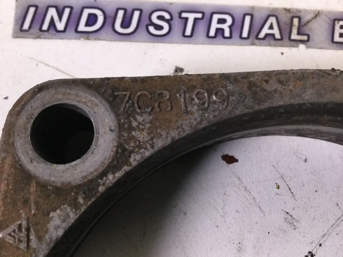 BRIDA CATERPILLAR 7C8199 USADA - Imagen 2