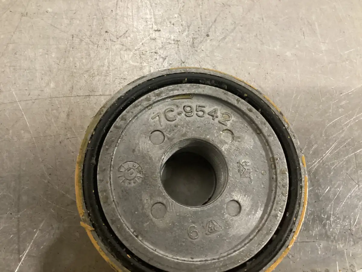 CATERPILLAR OIL FILTER HOUSING COVER 7C9542 USED - Picture 2