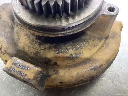CATERPILLAR WATER PUMP 3520205 USED - Thumb image 2