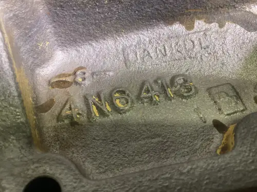 SOPORTE DE ALTERNADOR CATERPILLAR 4N6413 USADO - Imagen miniatura 2