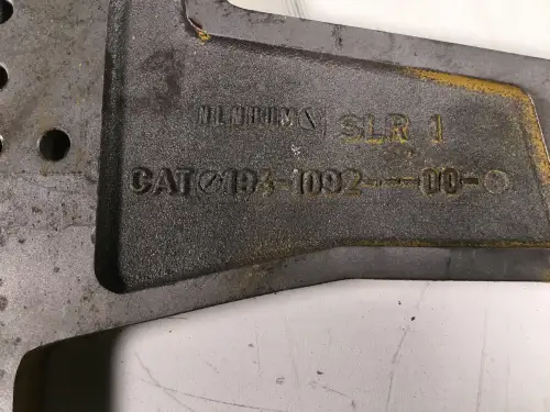 CATERPILLAR VENTILATOR SUPPORT 1941092 USED - Thumb image 2