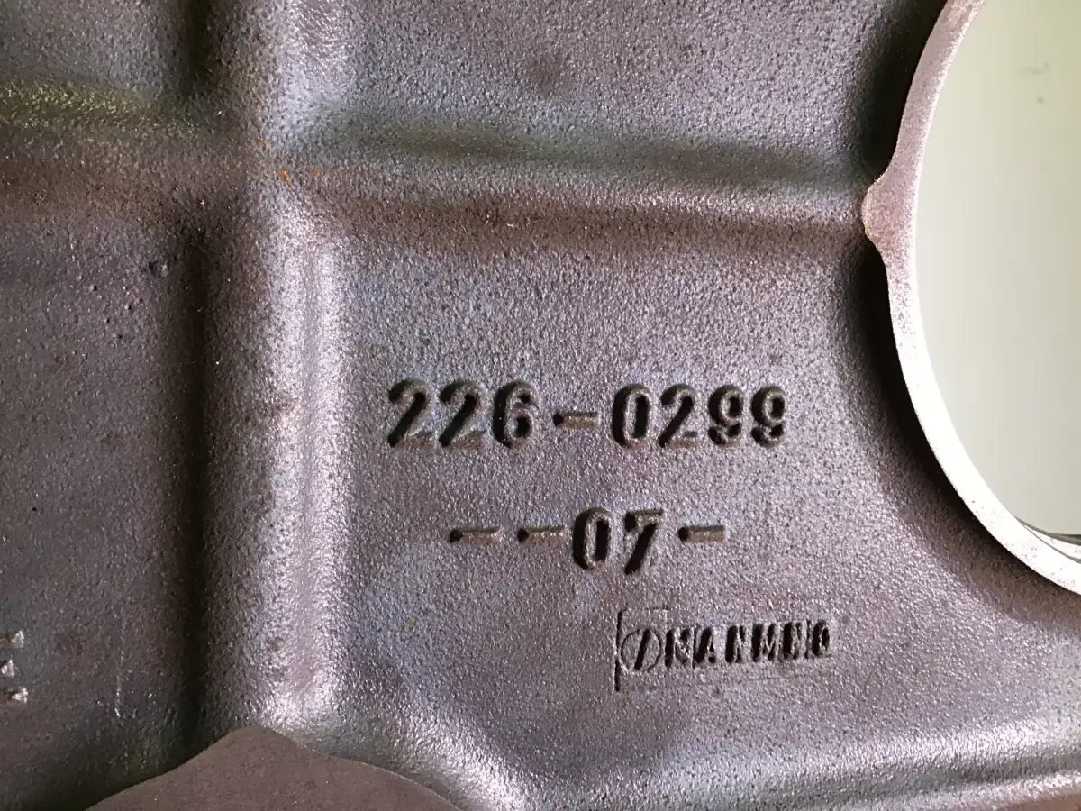 CATERPILLAR TIMING HOUSING 2323643 USED - Picture 2