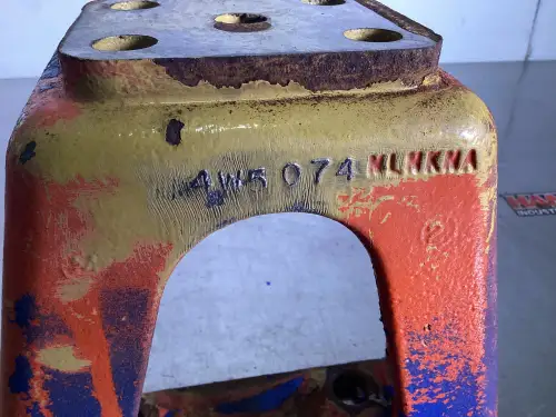 КРЕПЛЕНИЕ ДВИГАТЕЛЯ CATERPILLAR 4N5074 Б/У - Миниатюра 2
