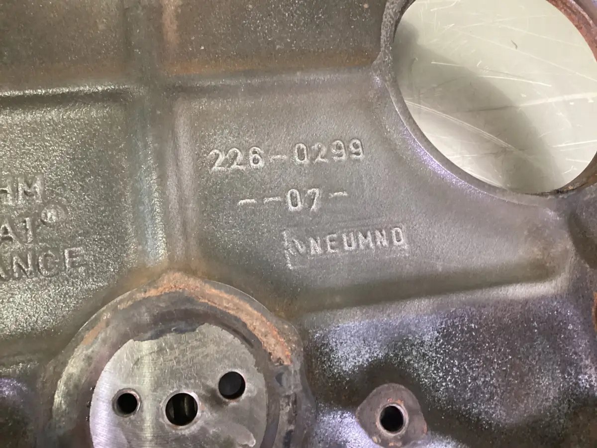 CATERPILLAR TIMING HOUSING 2323643 GEBRUIKT - Afbeelding 2