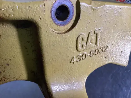 CATERPILLAR ALTERNATOR SUPPORT 4306032 USED - Thumb image 2