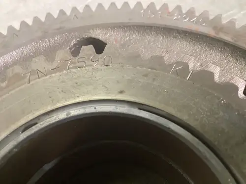 ПРОМЕЖУТОЧНЫЙ ШЕСТЕРЕНК CATERPILLAR 2715656 Б/У - Миниатюра 2