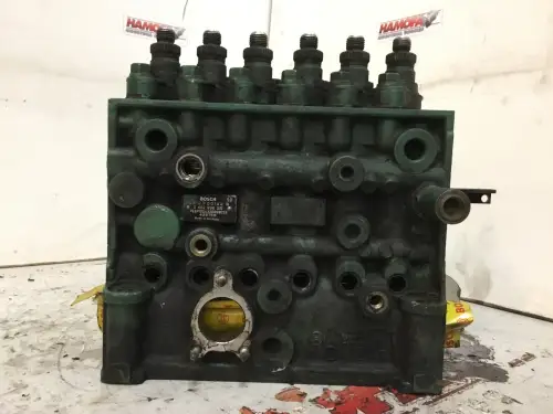 BOSCH FUEL PUMP 0402896015 USED
