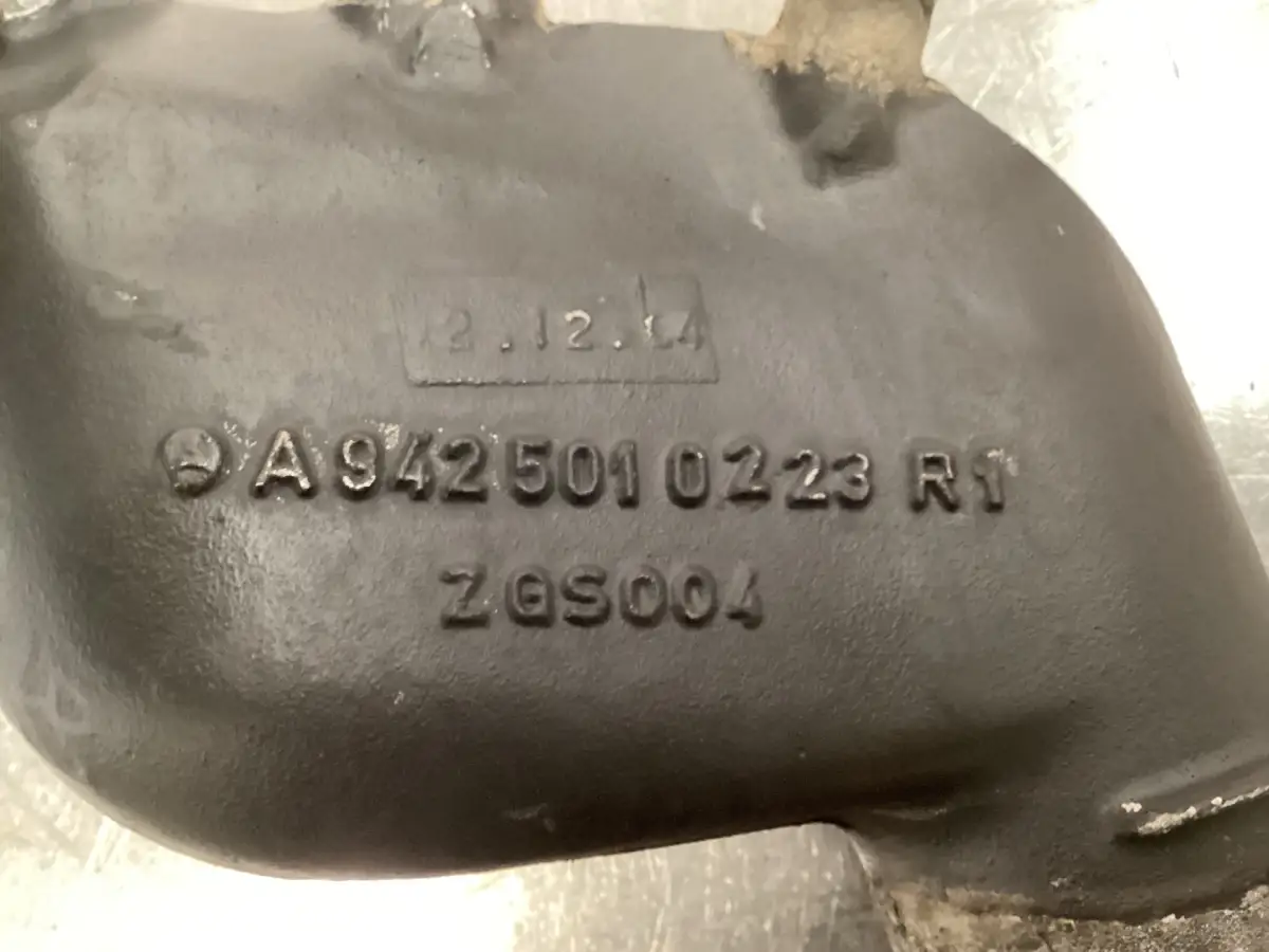 MERCEDES A 942 501 02 23 USADO - Imagen 2