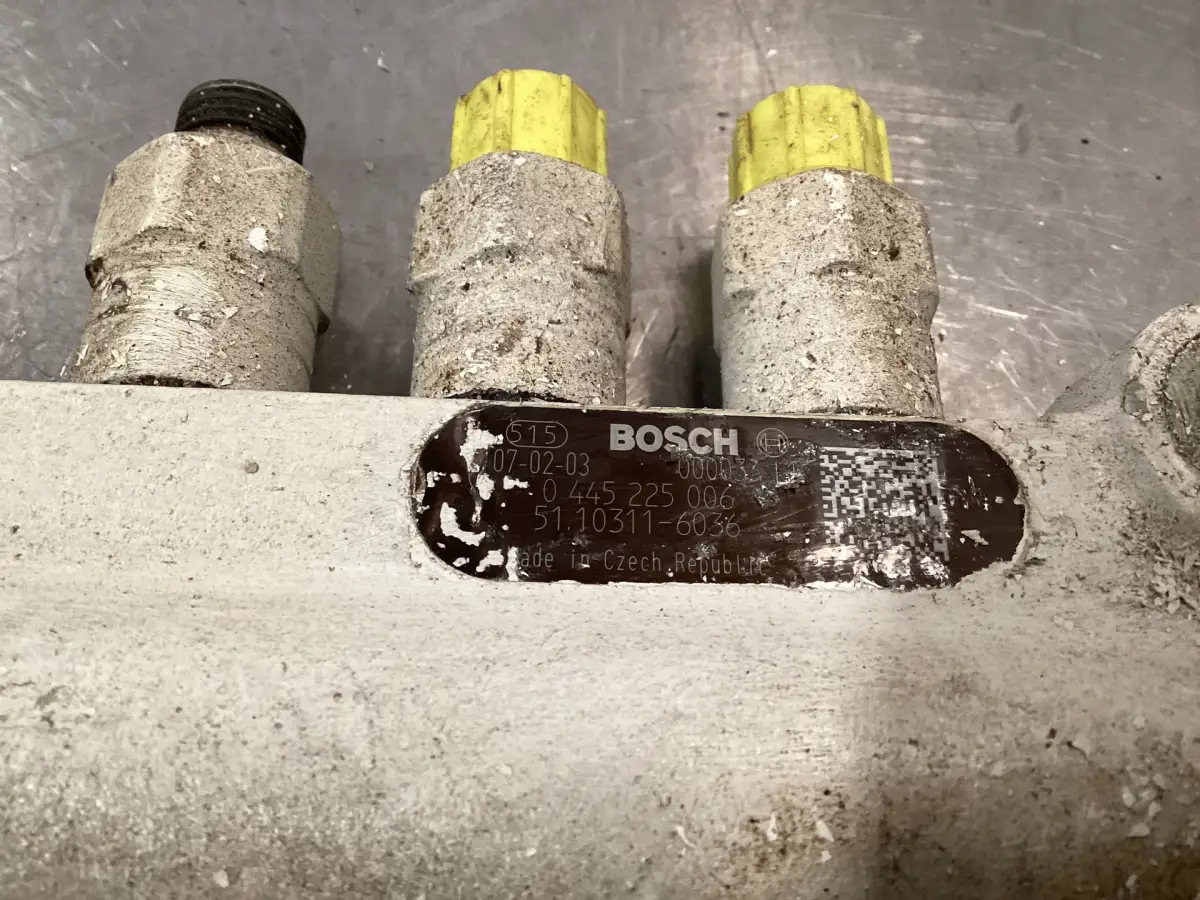BOSCH COMMON RAIL 0445225006 D'OCCASION - Image 2