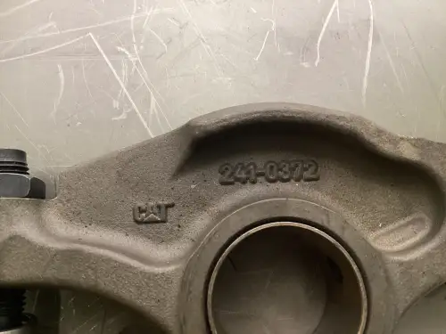 CATERPILLAR INJECTOR ROCKER ARM 2410844 GEGEVU - Miniatuur afbeelding 2
