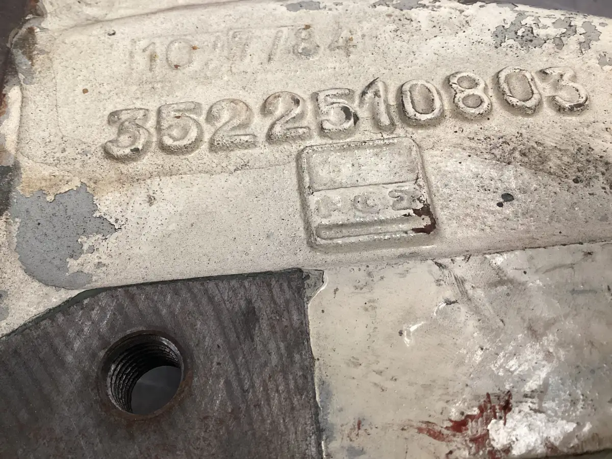 MERCEDES A 352 251 08 03 GEBRAUCHT – Bild 2