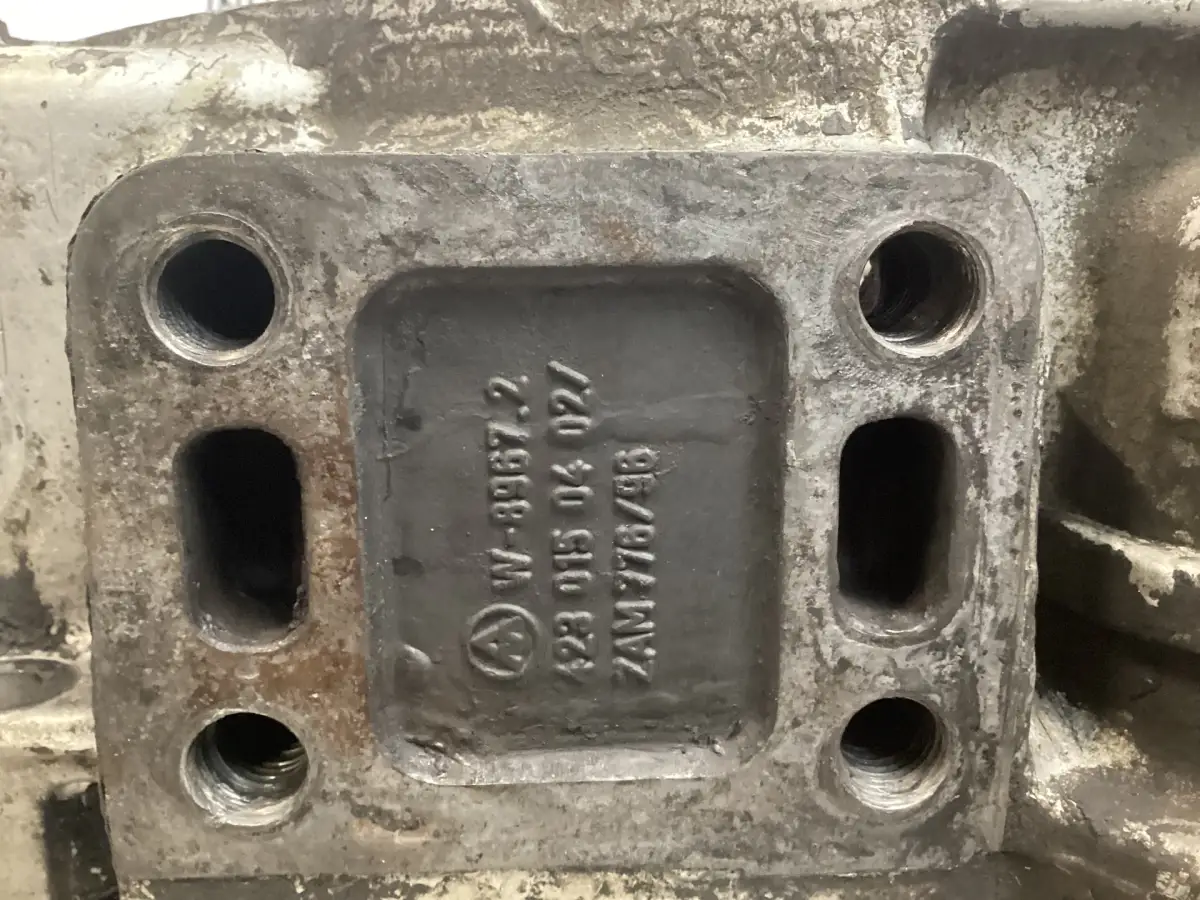 MERCEDES A 423 015 04 02 GEBRAUCHT – Bild 3