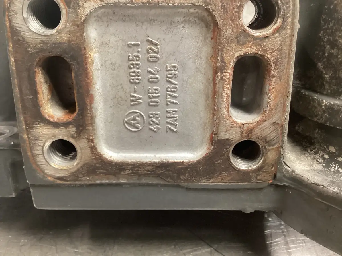 MERCEDES A 423 015 04 02 GEBRAUCHT – Bild 2