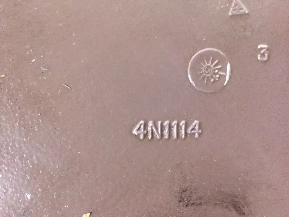 PLACA DE CUBIERTA CATERPILLAR 4N1114 USADA - Imagen 2