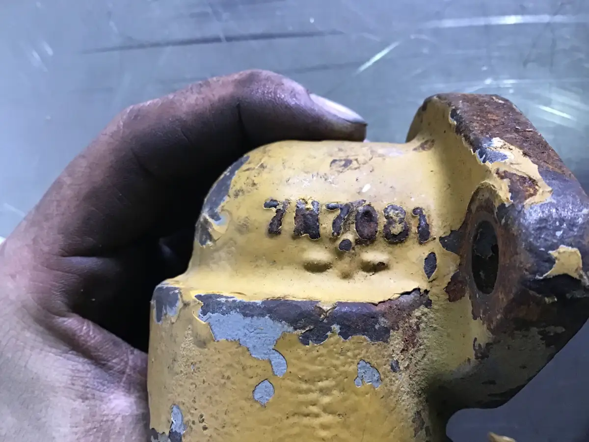 CATERPILLAR WATER ELBOW 7N7081 USED - Picture 2
