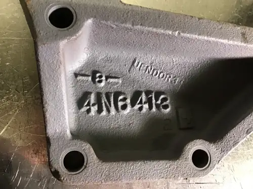 CATERPILLAR ALTERNATOR SUPPORT 4N6413 USED - Thumb image 2