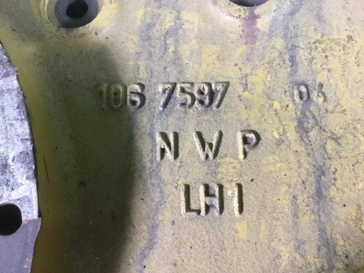 CATERPILLAR FLYWHEEL HOUSING 1067598 USED - Picture 2