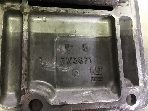 CATERPILLAR VALVE COVER 7W3871 USED - Thumb image 2