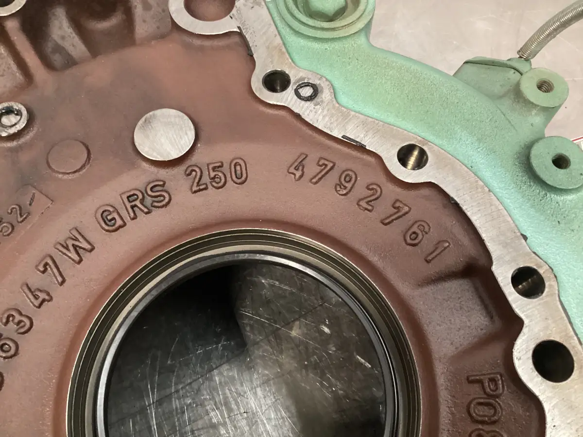 VOLVO PENTA 4792761 Б/У - Фото 2