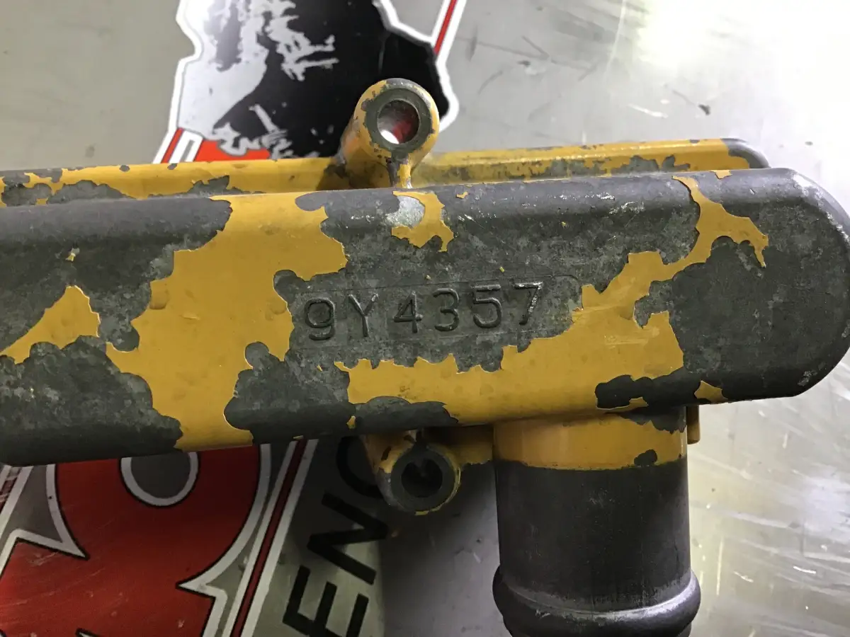 CATERPILLAR SUMP VENT 9Y4357 USED - Picture 2
