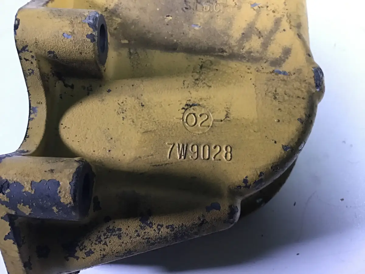 CATERPILLAR ÖLFILTERGEHÄUSE 7W9028 GEBRAUCHT – Bild 2