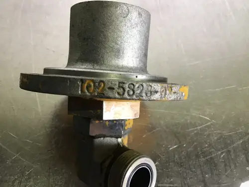 CATERPILLAR OIL FILTER ADAPTER 1025828 USED - Thumb image 2