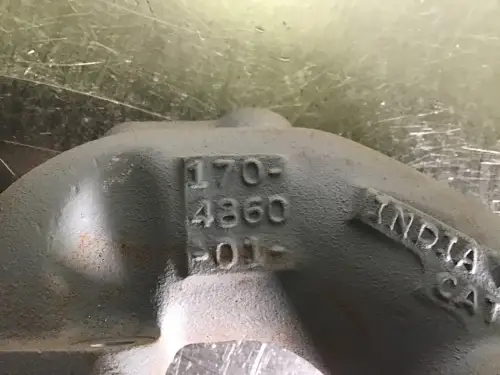 CATERPILLAR КРЫШКА ОХЛАДИТЕЛЯ МАСЛА 1704860 Б/У - Миниатюра 2