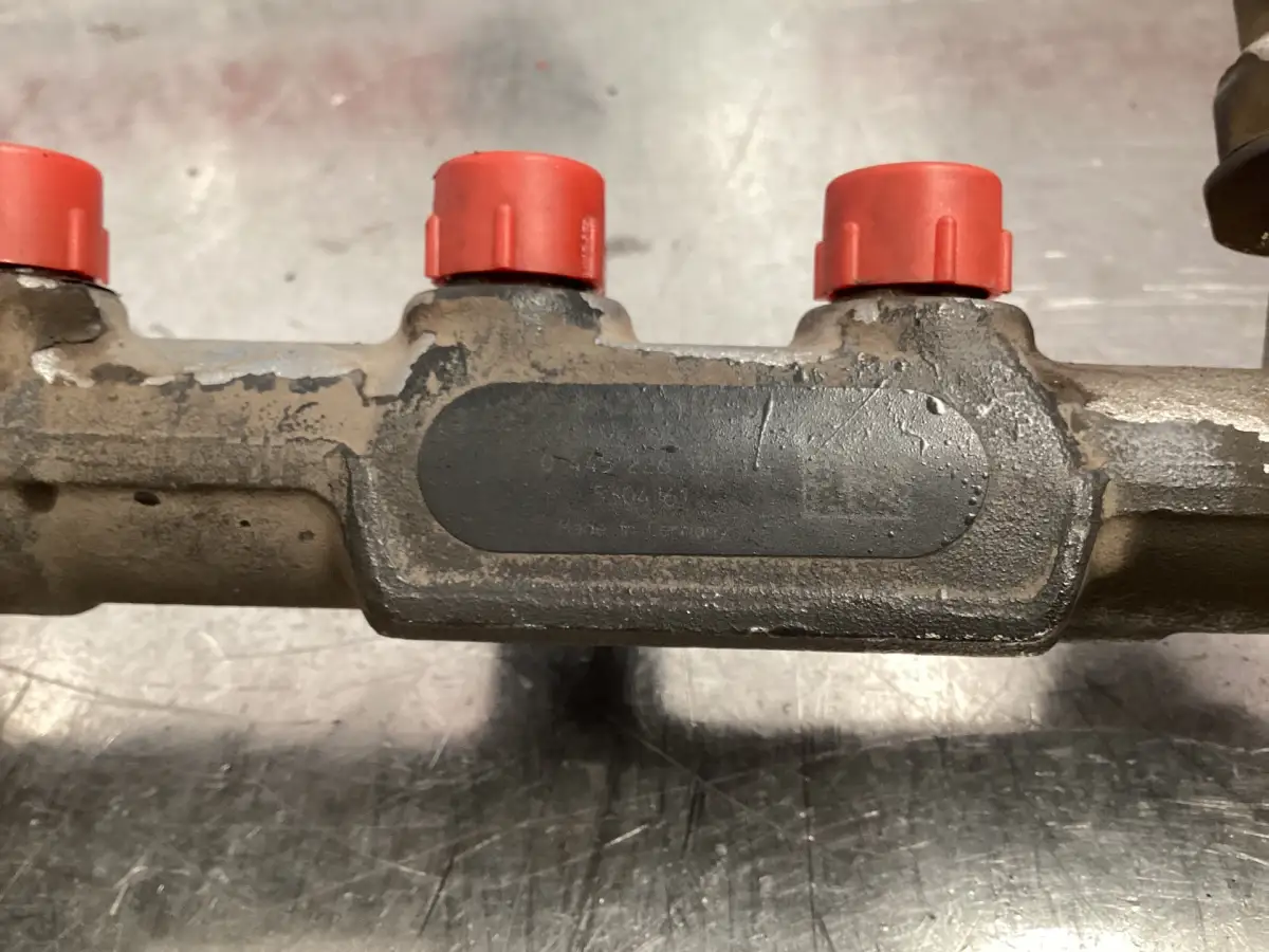 BOSCH COMMON RAIL 0445226135 USED - Picture 2