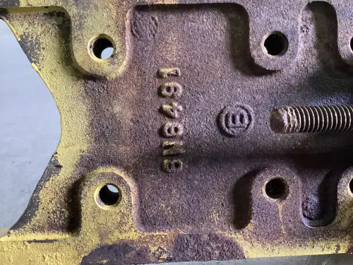 CATERPILLAR VENTILATOR SUPPORT 6N6491 USED - Thumb image 2