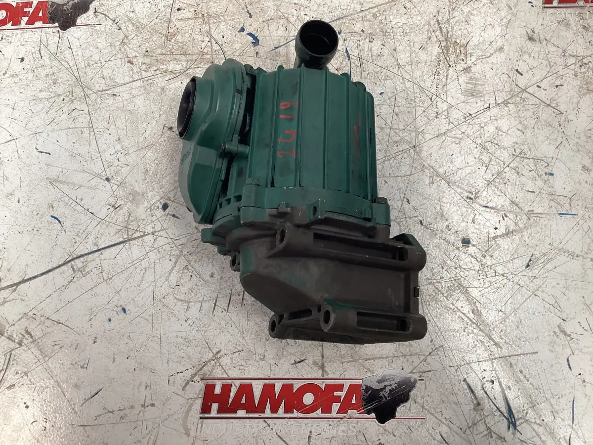 VOLVO PENTA A1390U8F6 Б/У - Фото 2