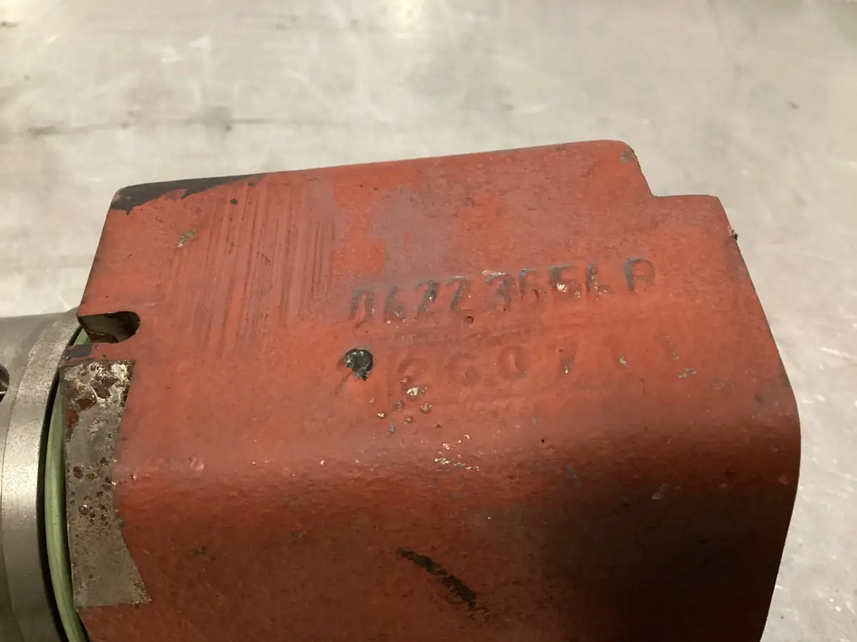 DEUTZ 04223654 USADO - Imagen 2