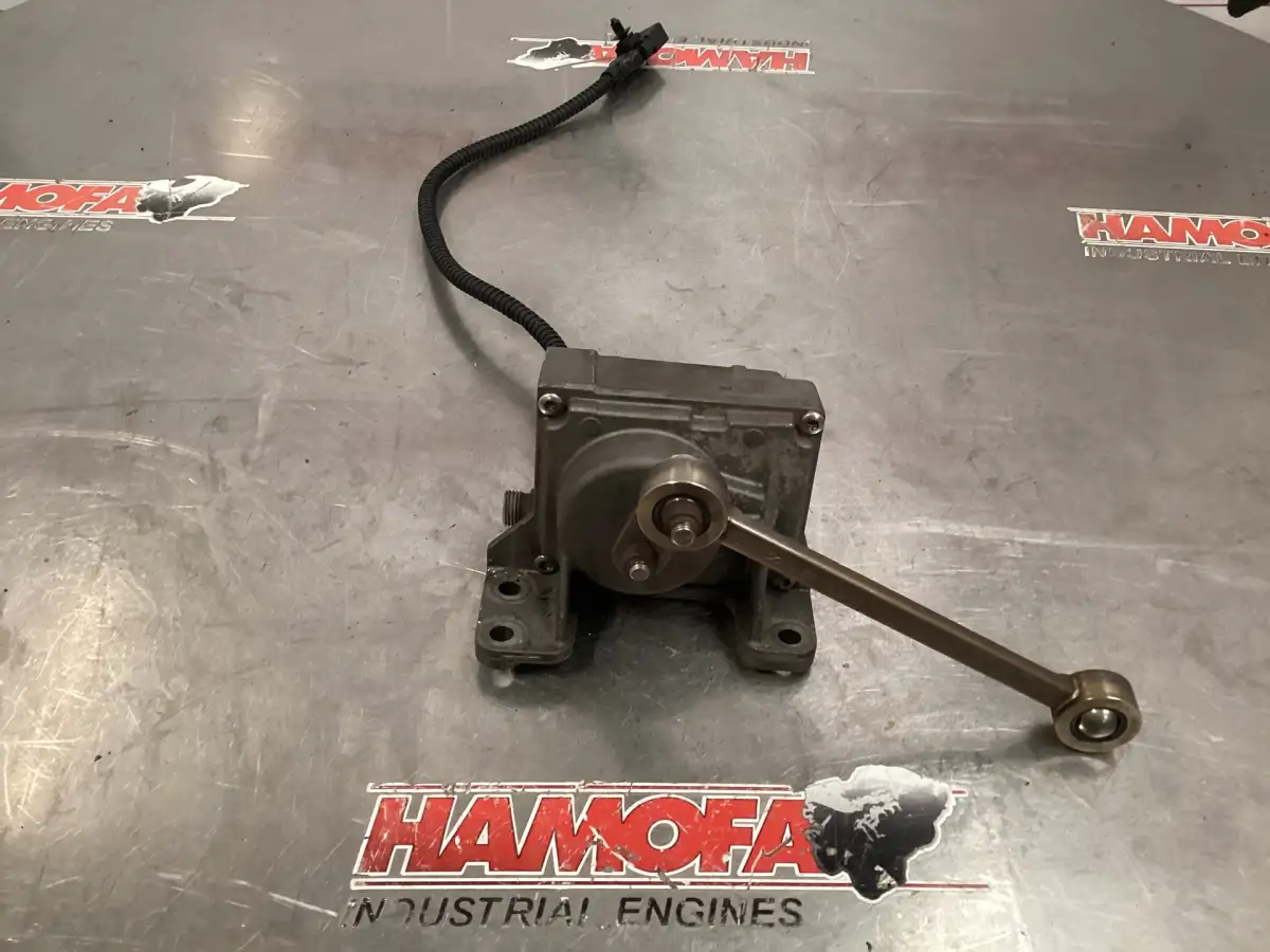 STARTER MOTOR MERCEDES (KOPIE) A4701500694 GEBRAUCHT – Bild 2
