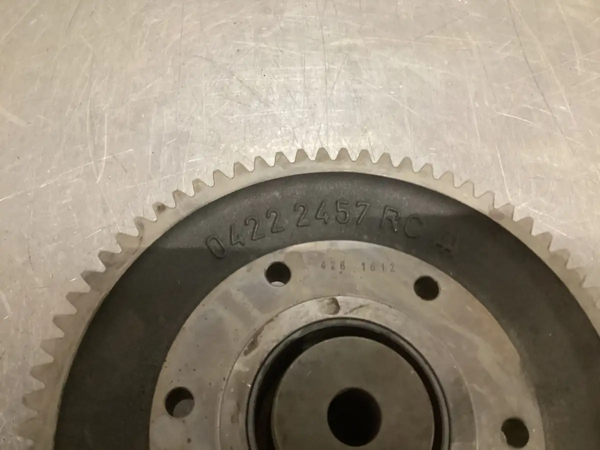 DEUTZ 0422 2457 USADO - Imagen 2