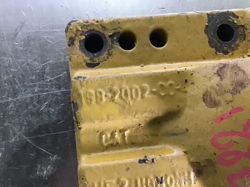 CATERPILLAR VENTILATOR SUPPORT 1882004 USED - Thumb image 2