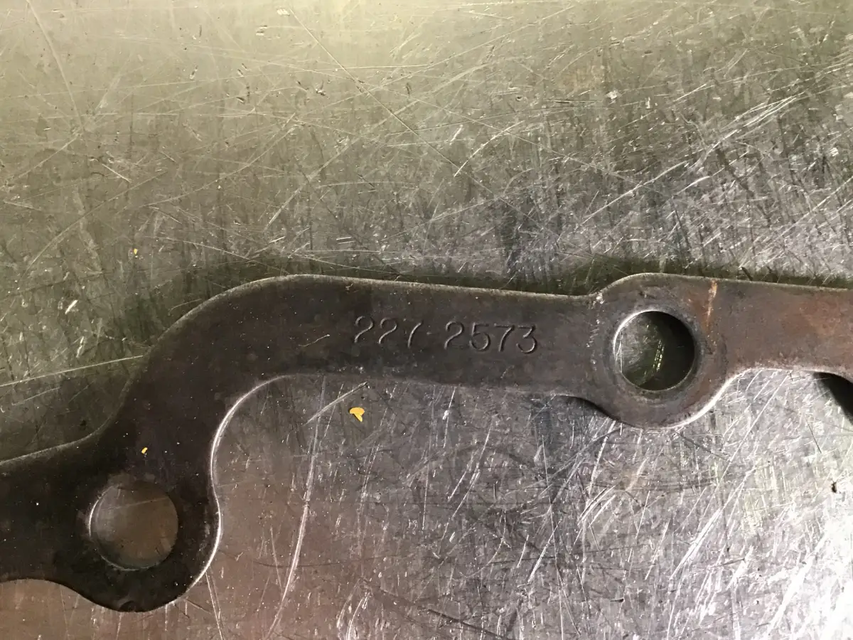 CATERPILLAR ABSTANDPLATTE 2272573 GEBRAUCHT – Bild 2